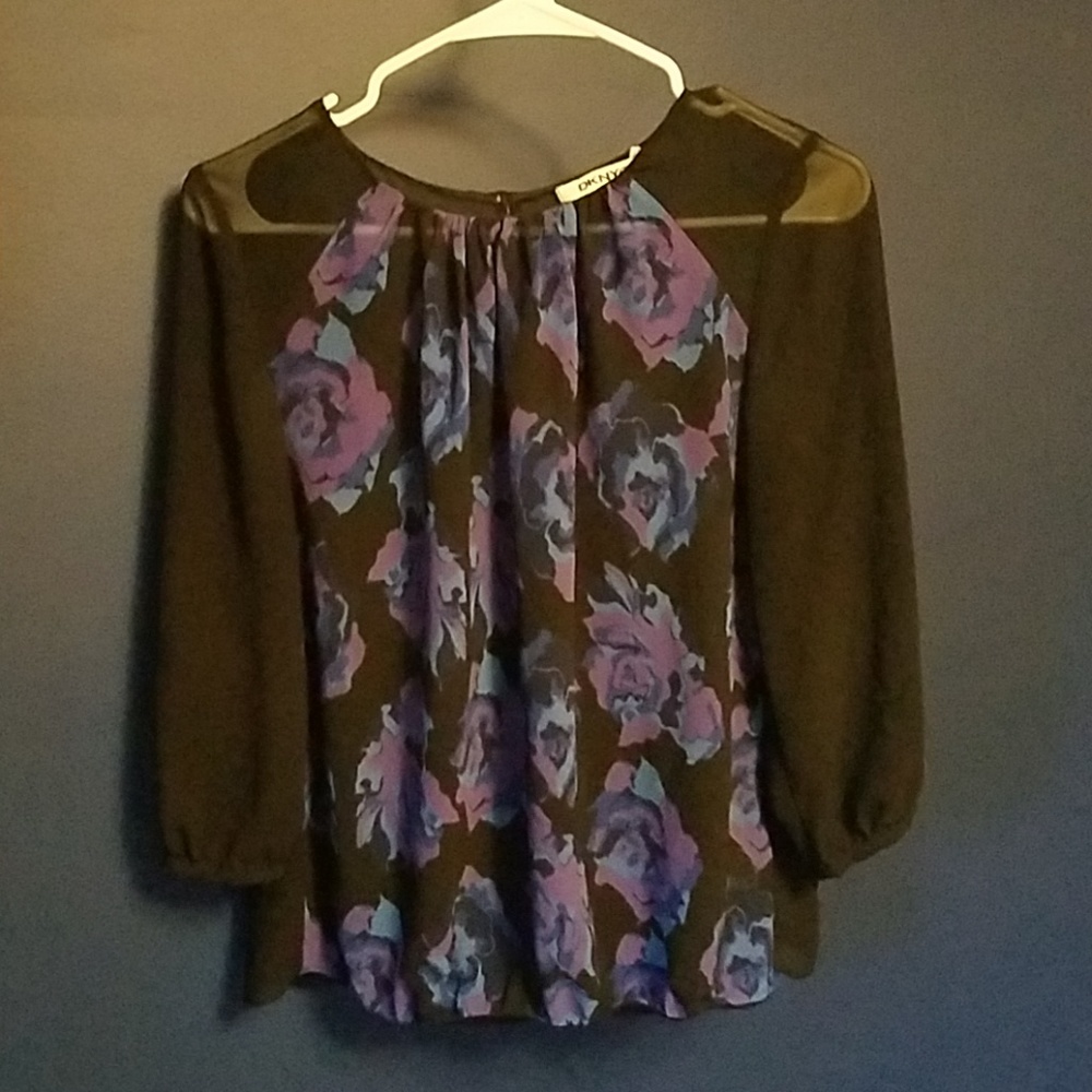 Sheer DKNYC blouse size small